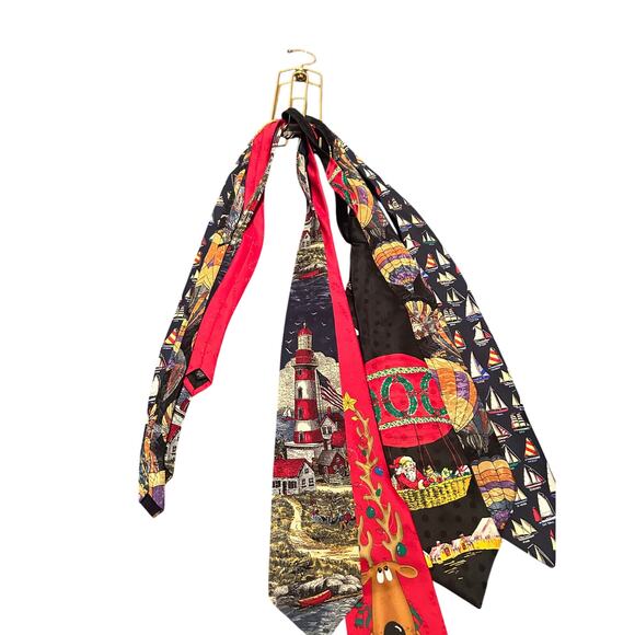 GUC Men's Hanging Tie Holder with Assortment of 5 Full Length Ties - Picture 1 of 6